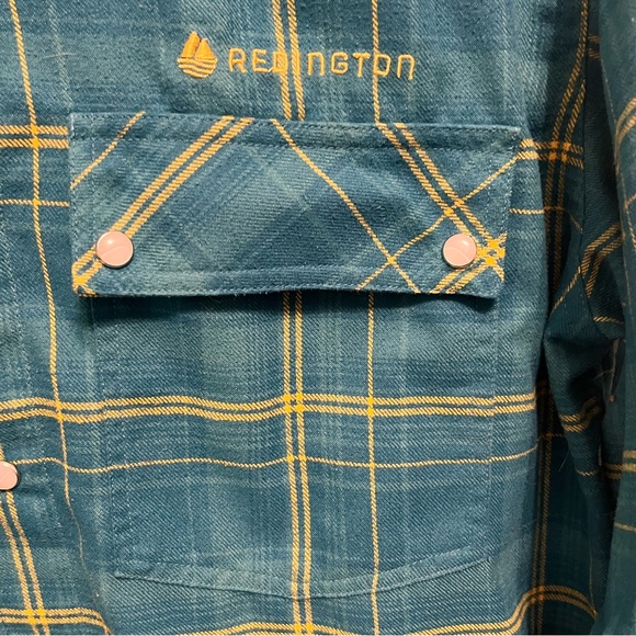 Redington - Mens Medium - Fly Fishing - Pearl Snap - Button-up Flannel Shirt - Picture 2 of 14